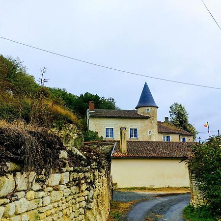 לינה וארוחת בוקר Beaumont  Manoir Le Cristal " Les Entrees Du Futuroscope A Petit Prix מראה חיצוני תמונה