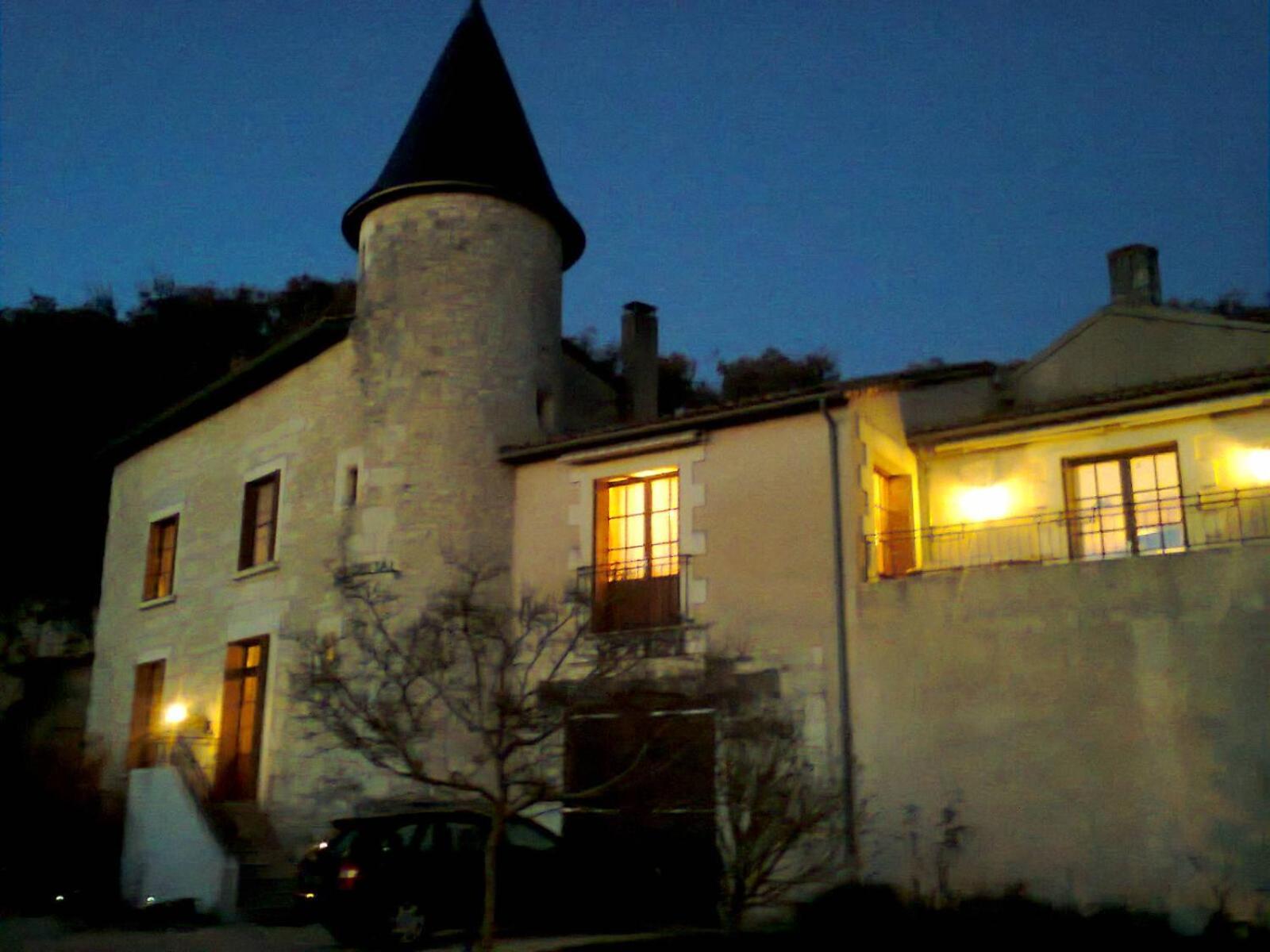 לינה וארוחת בוקר Beaumont  Manoir Le Cristal " Les Entrees Du Futuroscope A Petit Prix מראה חיצוני תמונה