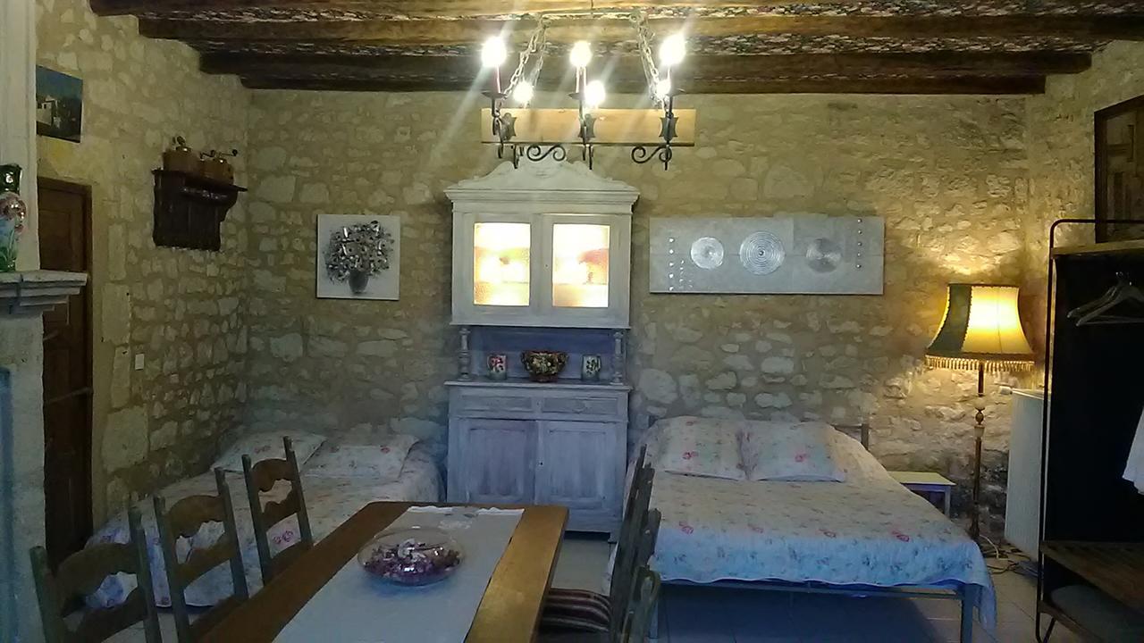לינה וארוחת בוקר Beaumont  Manoir Le Cristal " Les Entrees Du Futuroscope A Petit Prix מראה חיצוני תמונה