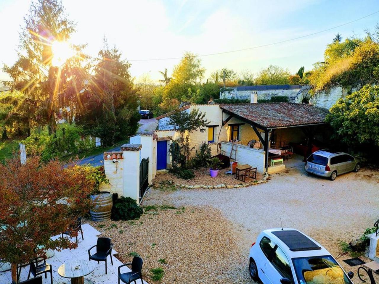 לינה וארוחת בוקר Beaumont  Manoir Le Cristal " Les Entrees Du Futuroscope A Petit Prix מראה חיצוני תמונה